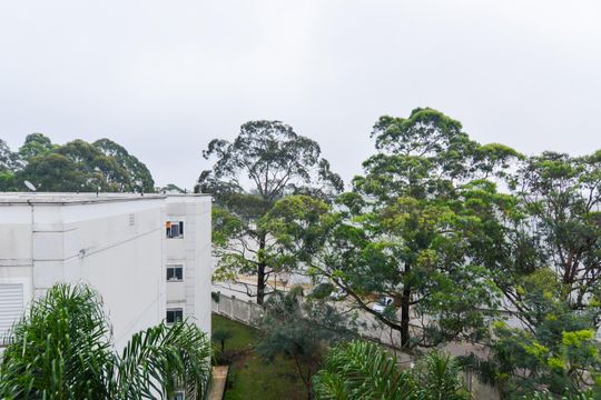 Vista do Quarto 1 de apartamento para alugar com 2 quartos, 42m² em Água Chata, Guarulhos