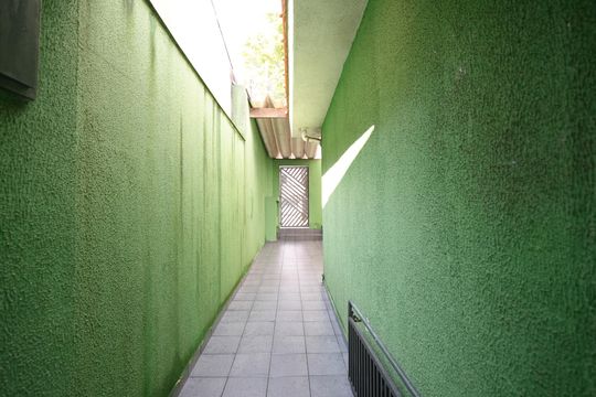 Quintal de casa à venda com 2 quartos, 125m² em Vila Bela Vista, Santo André