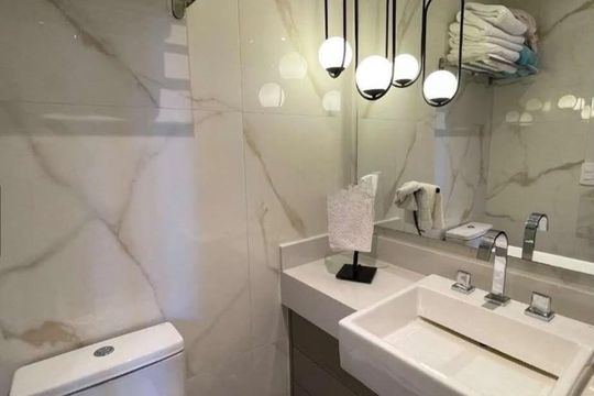 Banheiro de apartamento para alugar com 3 quartos, 174m² em Recreio dos Bandeirantes, Rio de Janeiro