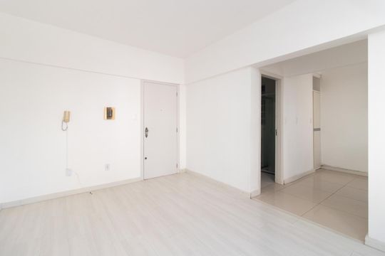 Sala de apartamento para alugar com 1 quarto, 44m² em Centro Histórico, Porto Alegre