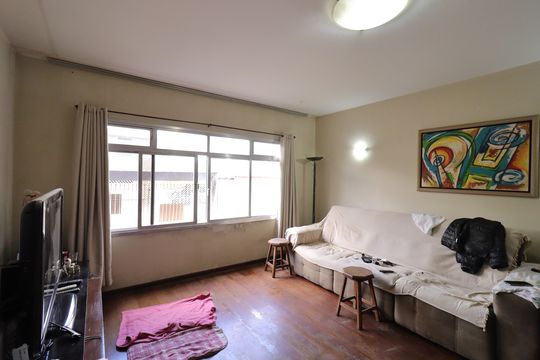 Sala de casa à venda com 4 quartos, 220m² em Campo Grande, São Paulo