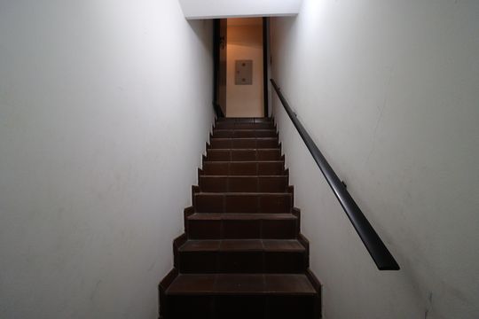 Garagem - Escada de casa à venda com 4 quartos, 220m² em Campo Grande, São Paulo