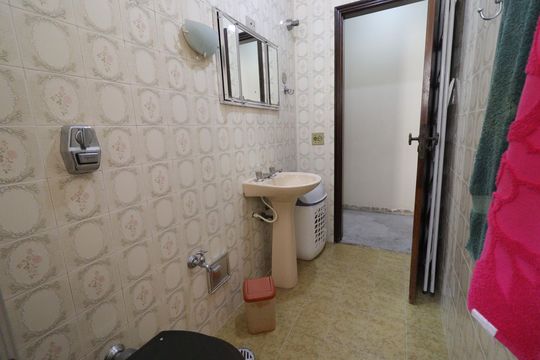 Banheiro de casa à venda com 4 quartos, 220m² em Campo Grande, São Paulo