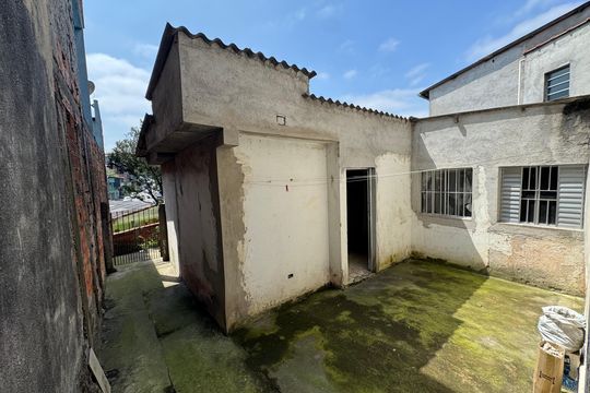 Quintal de casa à venda com 5 quartos, 330m² em Veloso, Osasco