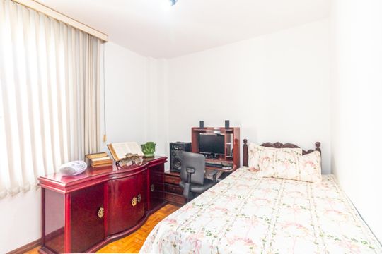 Apartamento à venda com 3 quartos, 100m² em Sagrada Família, Belo Horizonte