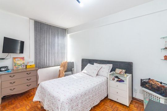 Apartamento à venda com 3 quartos, 100m² em Sagrada Família, Belo Horizonte