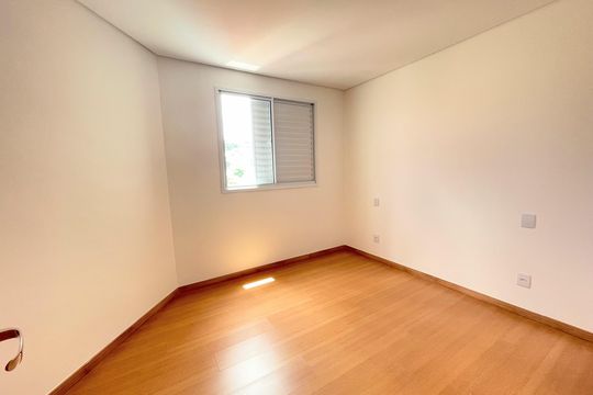 Quarto de apartamento à venda com 3 quartos, 149m² em Salgado Filho, Belo Horizonte
