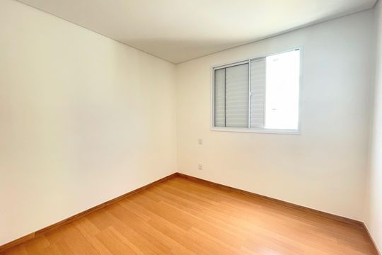 Quarto de apartamento à venda com 3 quartos, 149m² em Salgado Filho, Belo Horizonte