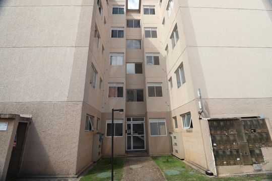 Fachada do bloco de apartamento para alugar com 2 quartos, 50m² em Rio Branco, Canoas
