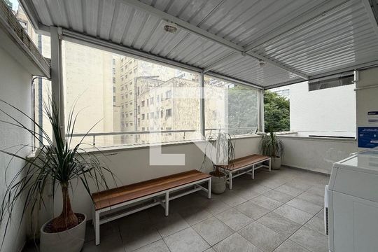 Apartamento para alugar com 1 quarto, 49m² em República, São Paulo