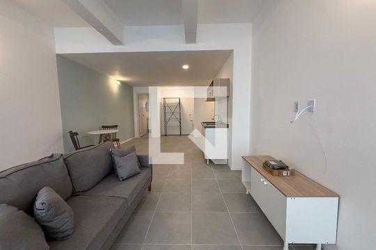 Apartamento para alugar com 1 quarto, 49m² em República, São Paulo