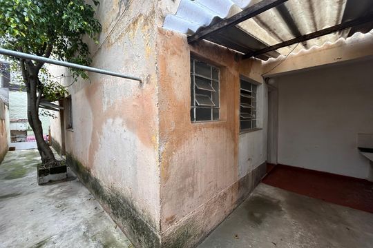 Quintal e corredor de casa para alugar com 1 quarto, 50m² em Vila Cruzeiro, São Paulo