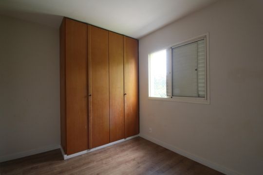 Apartamento à venda com 3 quartos, 74m² em Jardim Ampliacao, São Paulo