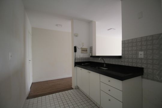 Apartamento à venda com 3 quartos, 74m² em Jardim Ampliacao, São Paulo