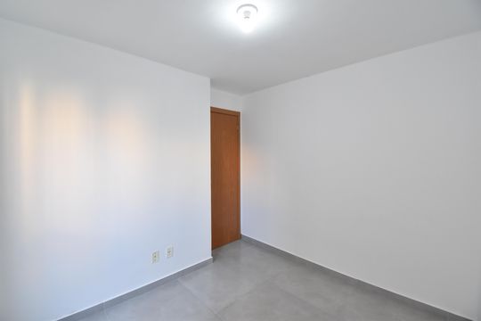 Quarto 1 de apartamento para alugar com 2 quartos, 47m² em Ouro Fino, São José dos Pinhais
