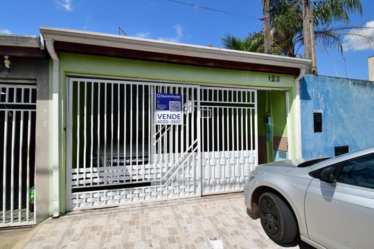 Fachada / Placa de casa à venda com 2 quartos, 125m² em Jardim Interlagos, Hortolândia