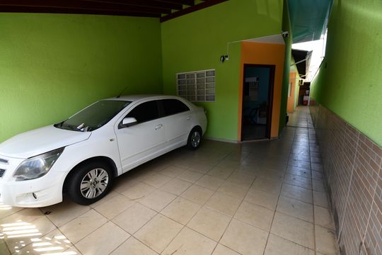 Garagem de casa à venda com 2 quartos, 125m² em Jardim Interlagos, Hortolândia