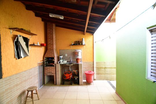 Varanda gourmet de casa à venda com 2 quartos, 125m² em Jardim Interlagos, Hortolândia