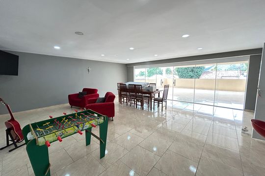 Terraço de casa à venda com 3 quartos, 285m² em Jardim Sulacap, Rio de Janeiro