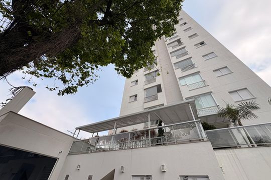 Fachada  de apartamento à venda com 2 quartos, 64m² em Campestre, Santo André