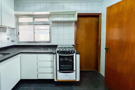 Apartamento para alugar com 3 quartos, 130m² em Paraíso, São Paulo