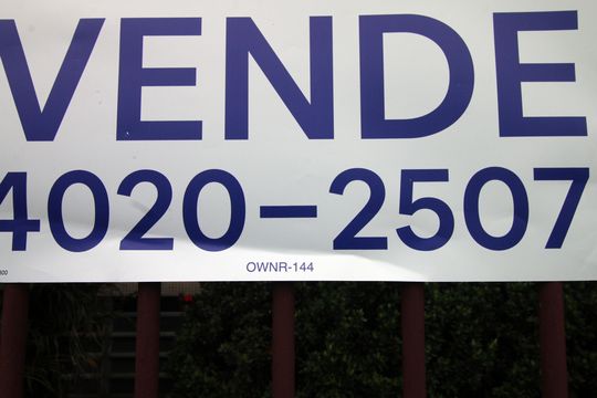 Placa de apartamento à venda com 2 quartos, 96m² em Olaria, Rio de Janeiro
