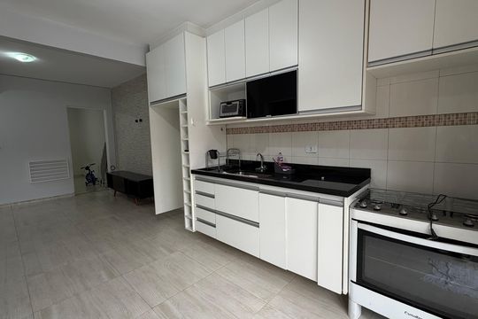 Casa para alugar com 2 quartos, 70m² em Vila America, Carapicuíba