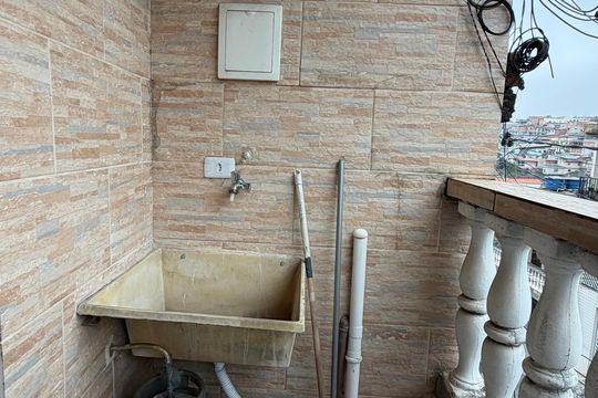 Casa para alugar com 2 quartos, 70m² em Vila America, Carapicuíba