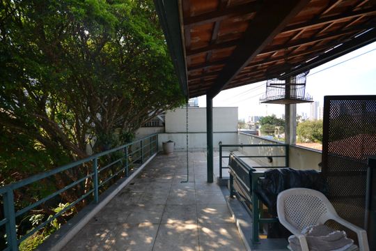 Varanda de casa para alugar com 4 quartos, 230m² em Instituto de Previdencia, São Paulo