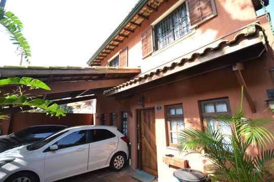 Garagem de casa para alugar com 4 quartos, 230m² em Instituto de Previdencia, São Paulo