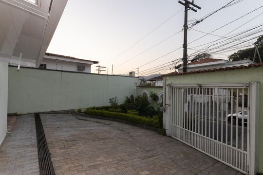 Garagem de casa à venda com 4 quartos, 250m² em Jardim Virginia Bianca, São Paulo