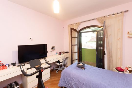 Quarto 2 de casa à venda com 4 quartos, 250m² em Jardim Virginia Bianca, São Paulo