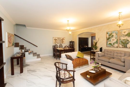 Casa à venda com 4 quartos, 250m² em Jardim Virginia Bianca, São Paulo
