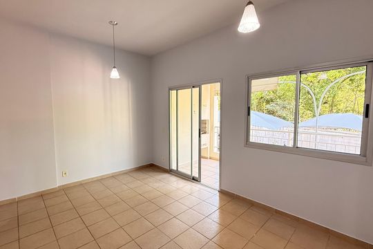 Sala de apartamento para alugar com 3 quartos, 77m² em Jardim Europa, Goiânia