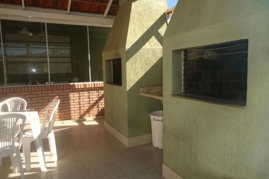 Área externa de casa de condomínio à venda com 3 quartos, 79m² em Vila Nova, Porto Alegre