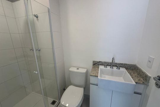 Banheiro Social de apartamento à venda com 2 quartos, 55m² em Jardim Esperanca, Barueri