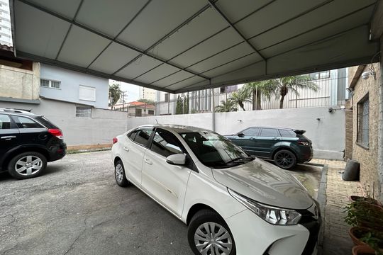 Garagem de casa para alugar com 2 quartos, 110m² em Tatuapé, São Paulo