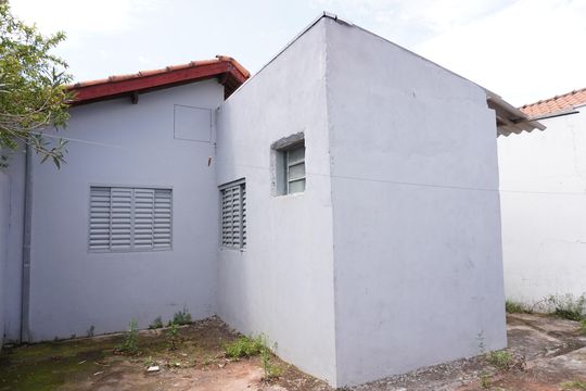 Quintal - Fundos de casa para alugar com 3 quartos, 250m² em Jardim Sao Rafael, São Carlos