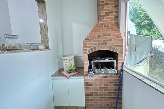 Churrasqueira de casa para alugar com 1 quarto, 70m² em Vila Valqueire, Rio de Janeiro