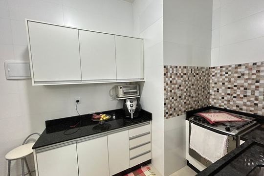 Cozinha de casa para alugar com 1 quarto, 70m² em Vila Valqueire, Rio de Janeiro