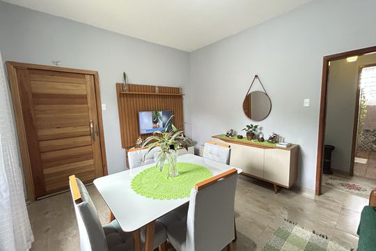 Sala de casa para alugar com 1 quarto, 70m² em Vila Valqueire, Rio de Janeiro