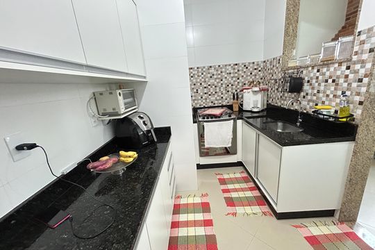 Cozinha de casa para alugar com 1 quarto, 70m² em Vila Valqueire, Rio de Janeiro