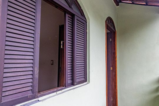 Varanda de casa para alugar com 4 quartos, 120m² em Realengo, Rio de Janeiro