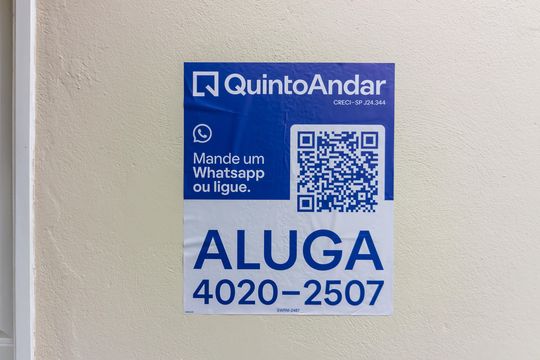 Placa  de casa de condomínio para alugar com 2 quartos, 85m² em Granja Viana, Cotia