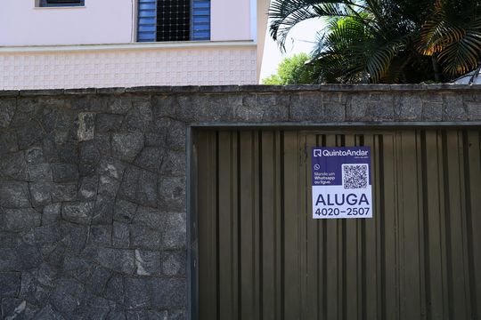 Fachada com Plaquinha de apartamento para alugar com 2 quartos, 65m² em Santa Ines, Belo Horizonte
