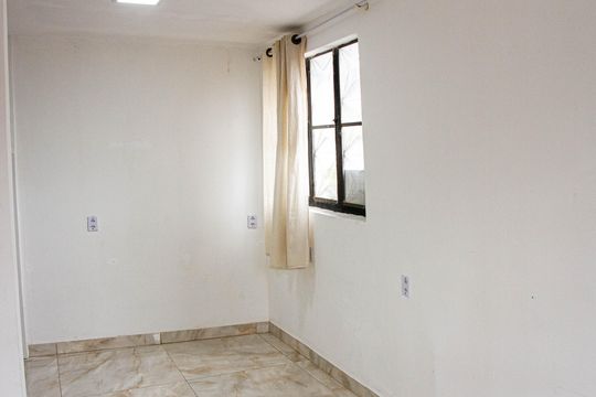 Casa para alugar com 1 quarto, 100m² em Guaratiba, Rio de Janeiro
