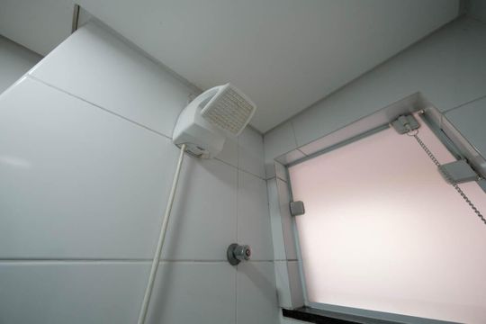 Banheiro de apartamento à venda com 1 quarto, 34m² em Vila Santa Teresa, São Paulo