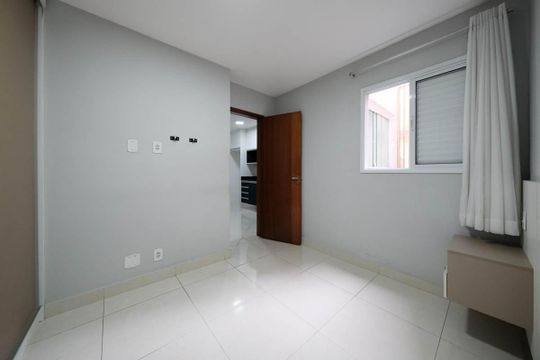 Quarto de apartamento à venda com 1 quarto, 34m² em Vila Santa Teresa, São Paulo