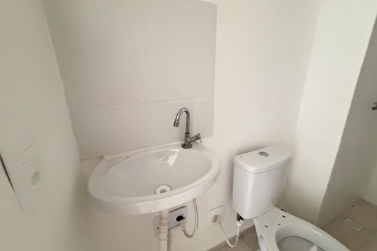 Banheiro de apartamento para alugar com 2 quartos, 43m² em Mooca, São Paulo