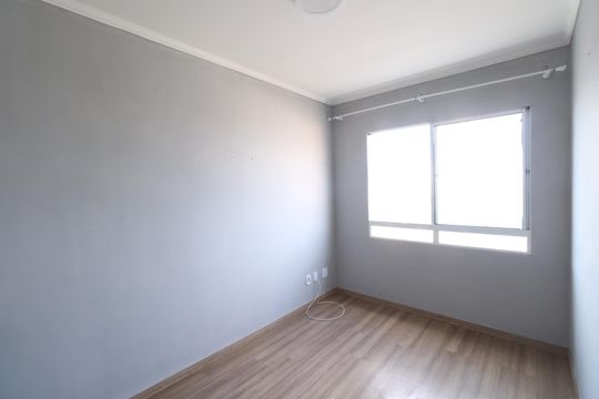 Sala de apartamento para alugar com 2 quartos, 45m² em Canhema, Diadema